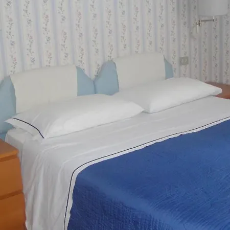 Hotel Eden 3*