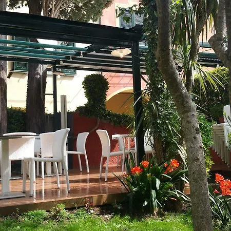 Eden Hotel