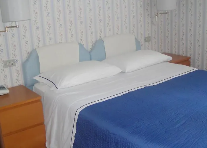 Ξενοδοχείο Eden 3*